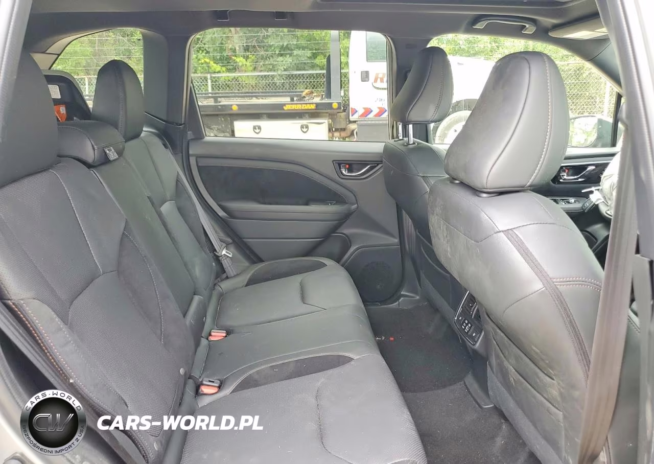 2025 Subaru Forester Touring VIN:JF2SLSTD0SH456967 - 11