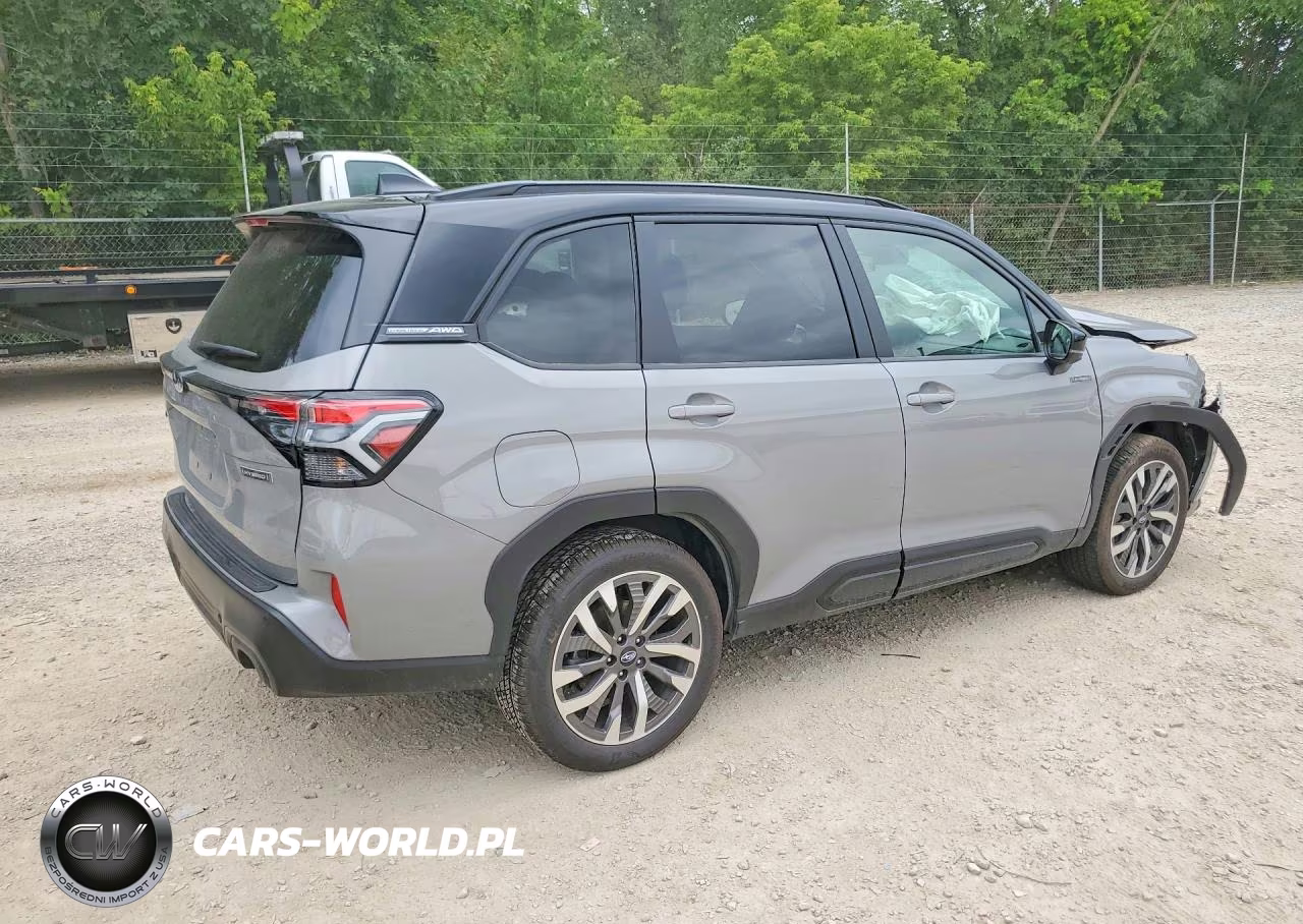 2025 Subaru Forester Touring VIN:JF2SLSTD0SH456967 - 3