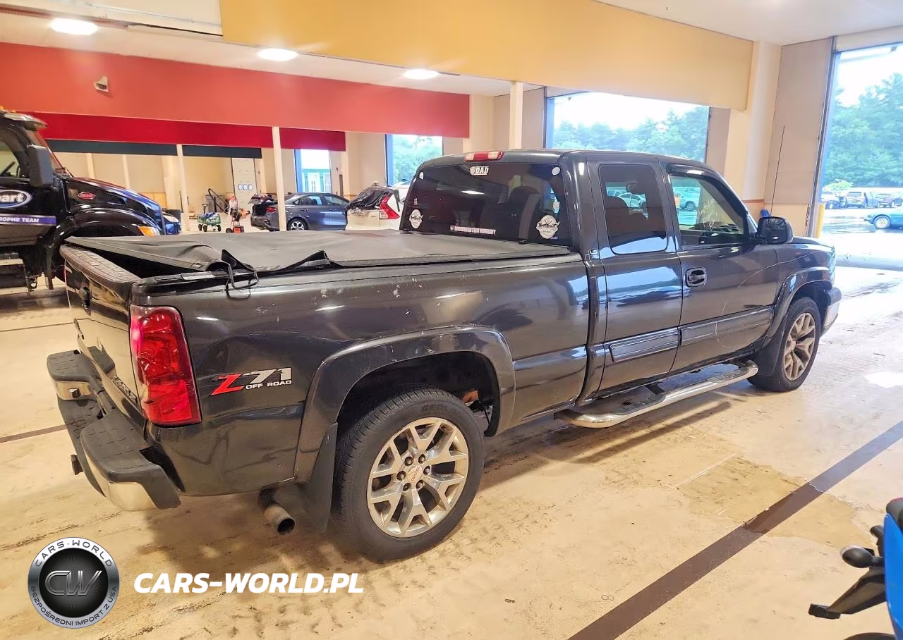 2003 Chevrolet Silverado K1500 VIN:2GCEK19T031270289 - 3