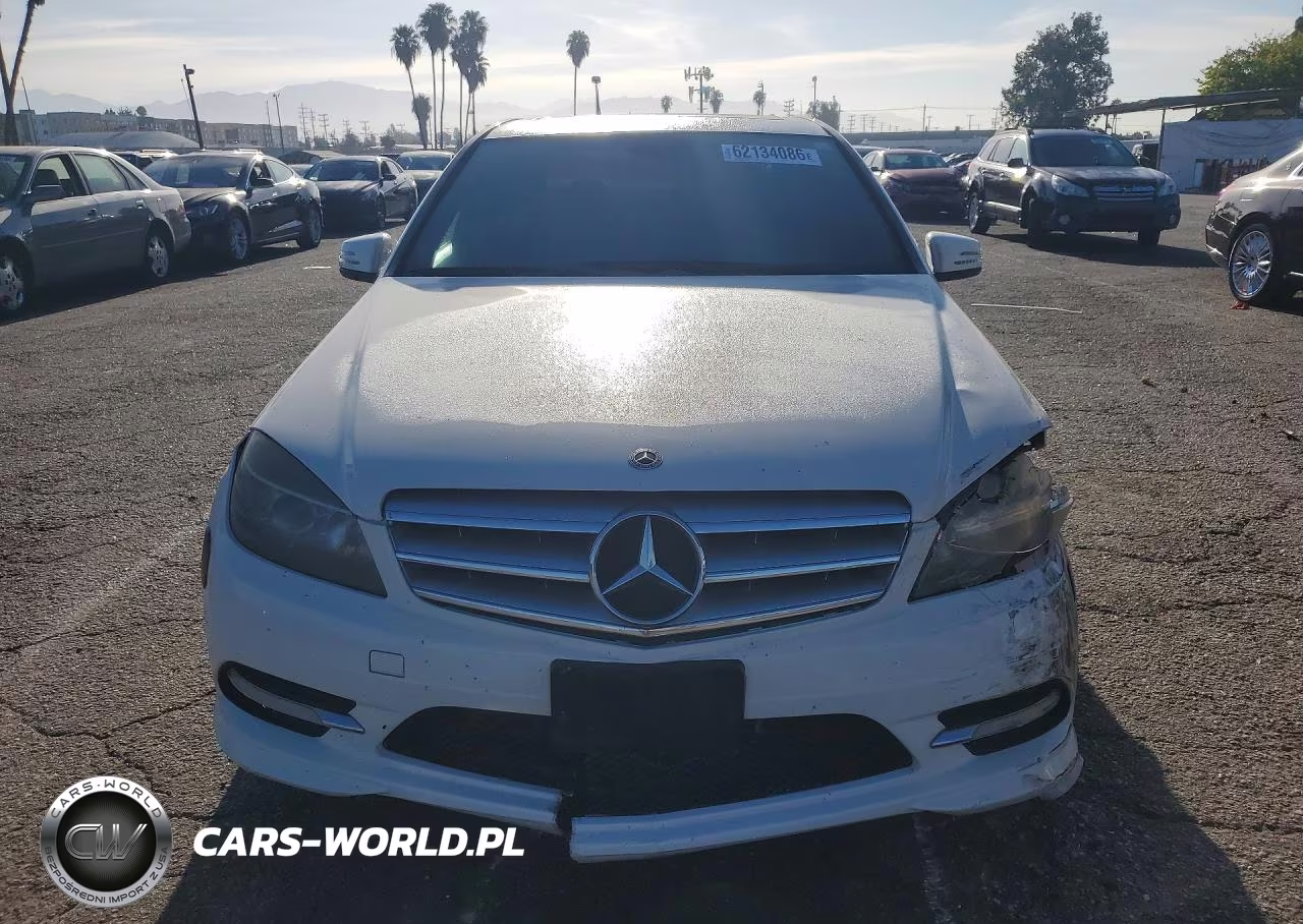 2011 Mercedes-Benz C 350 VIN:WDDGF5GB6BR136820 - 5