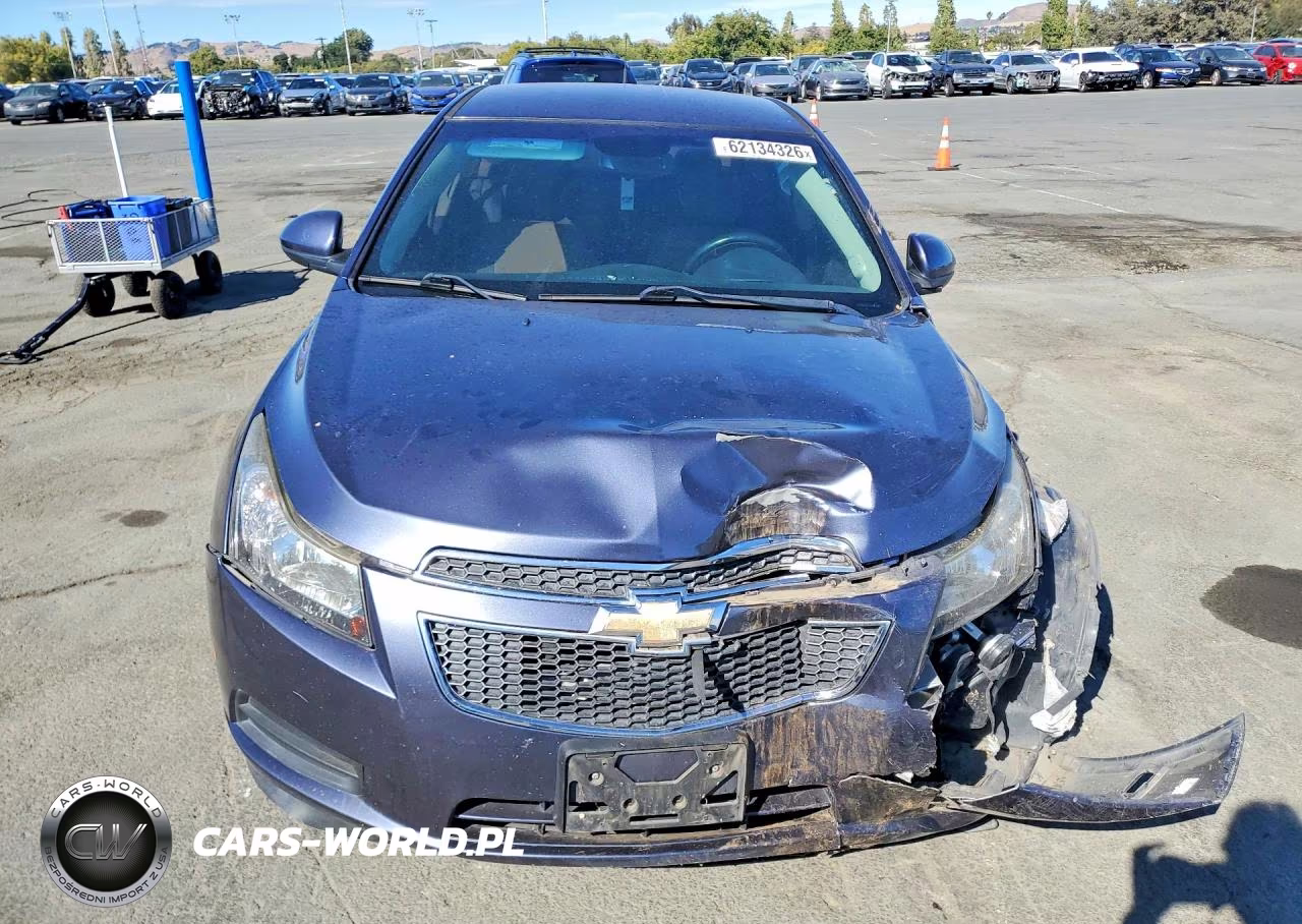 2014 Chevrolet Cruze Lt VIN:1G1PC5SB6E7420760 - 5