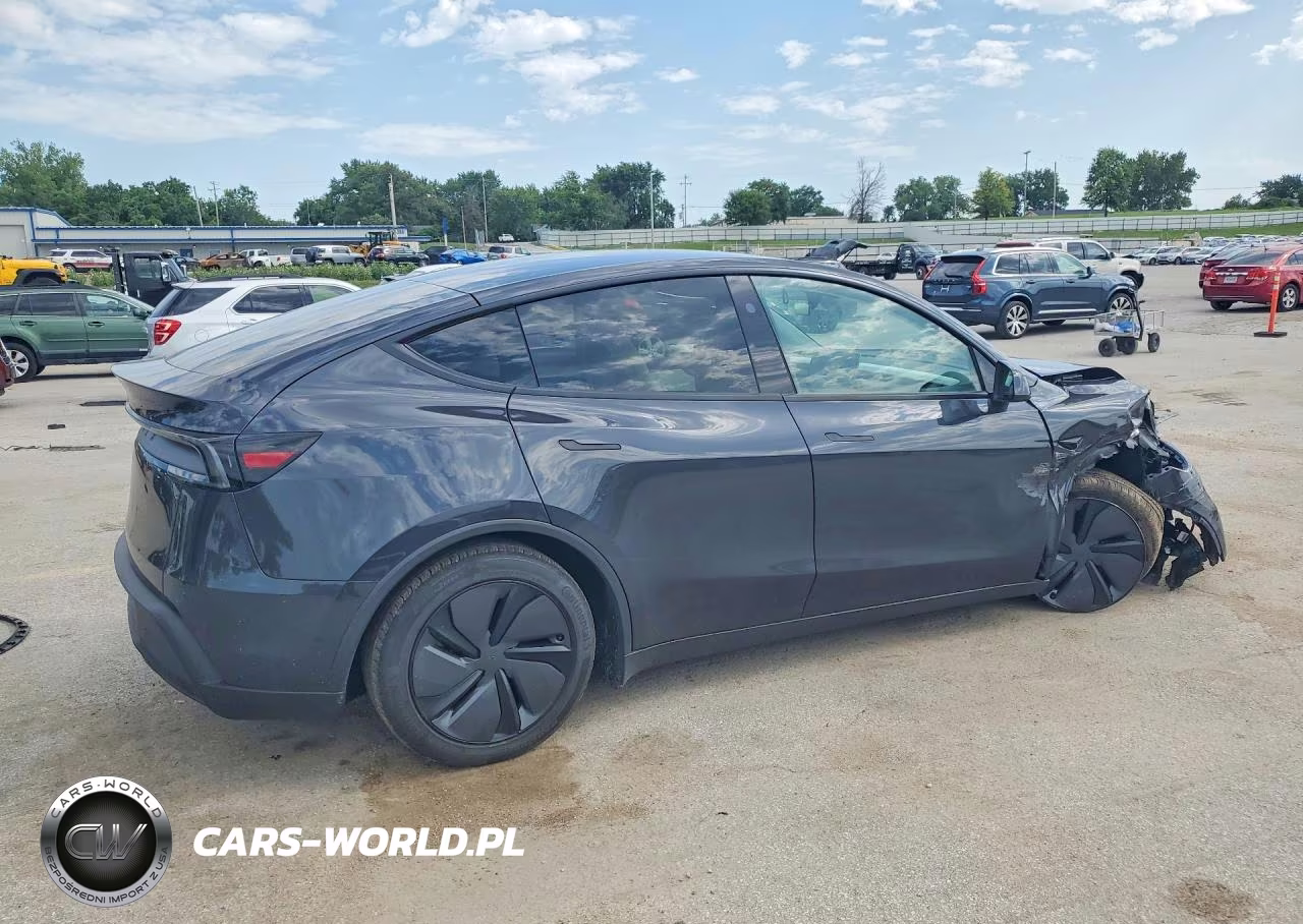 2026 Tesla Model Y VIN:7SAYGDEDXTF437983 - 3