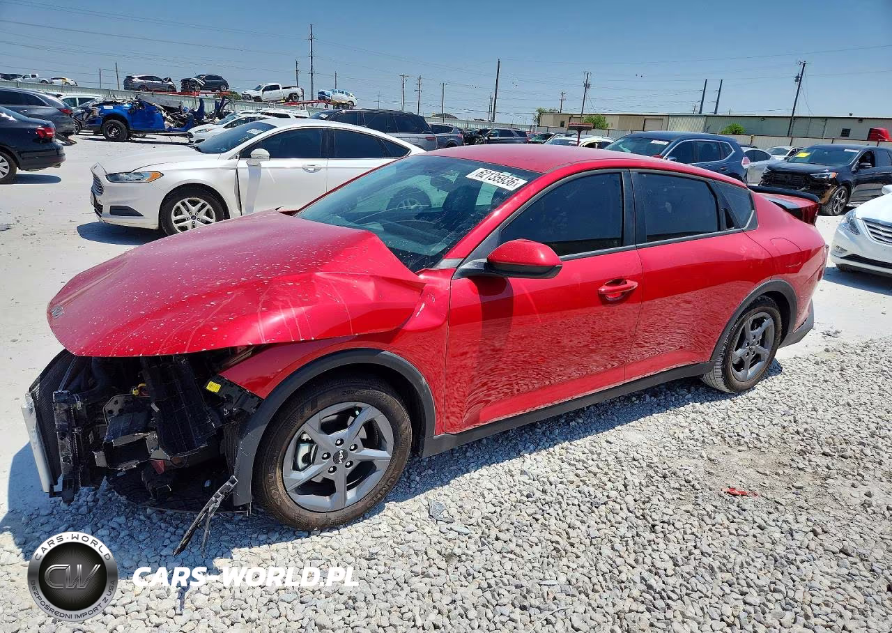 2025 Kia K4 Lxs VIN:3KPFT4DE7SE108074 - 1