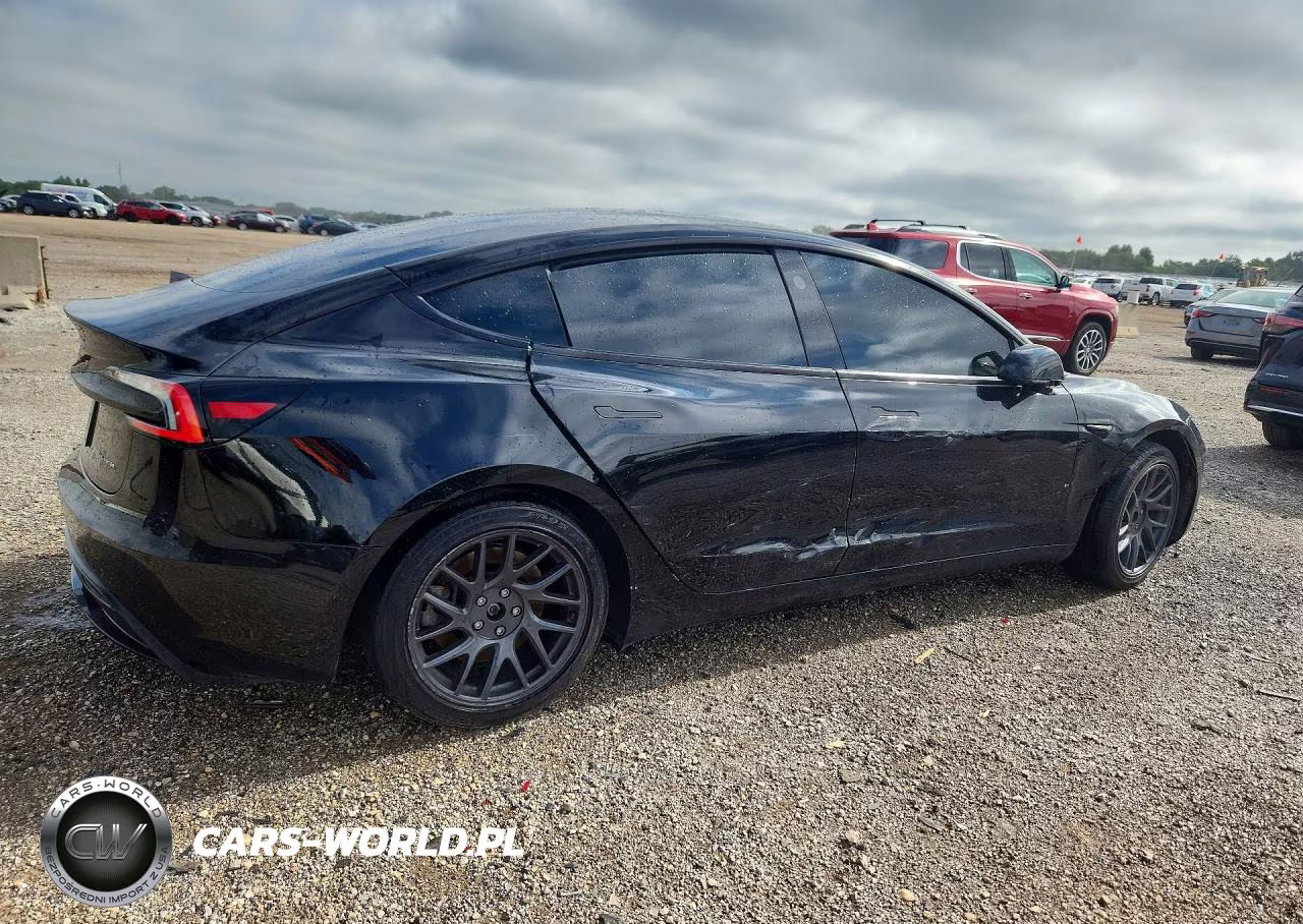2024 Tesla Model 3 VIN:5YJ3E1EB2RF807102 - 3