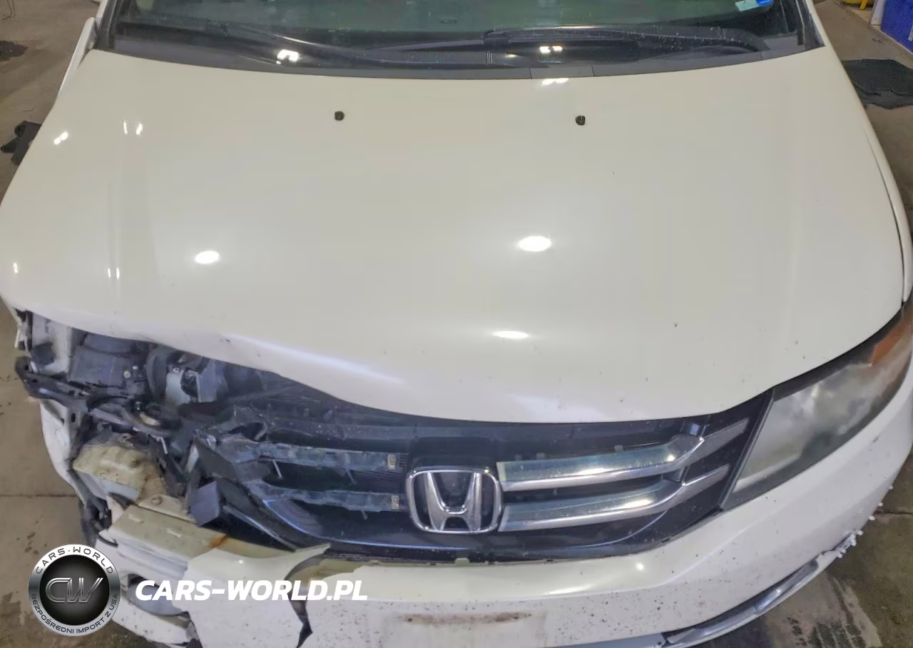 2015 Honda Odyssey Touring VIN:5FNRL5H93FB044020 - 12
