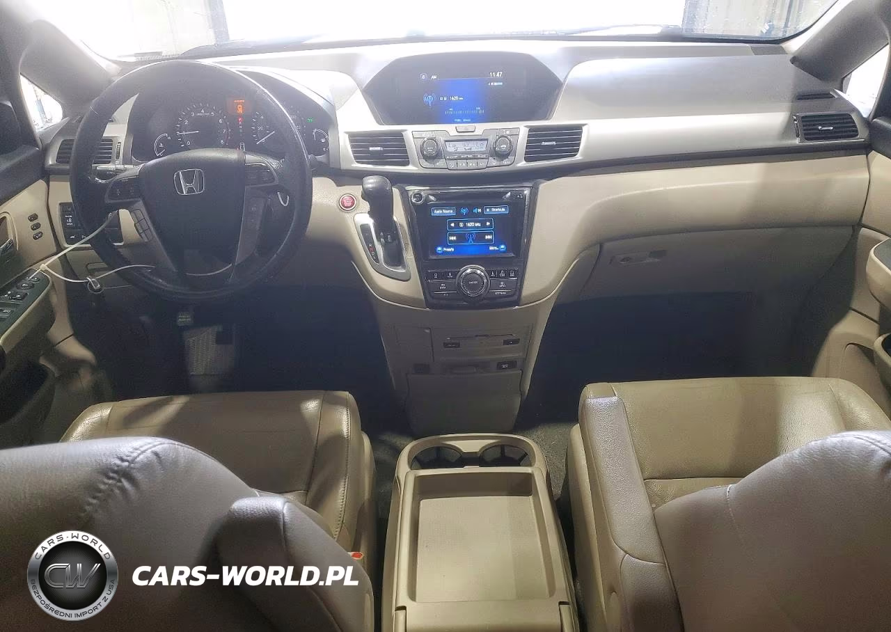 2015 Honda Odyssey Touring VIN:5FNRL5H93FB044020 - 8