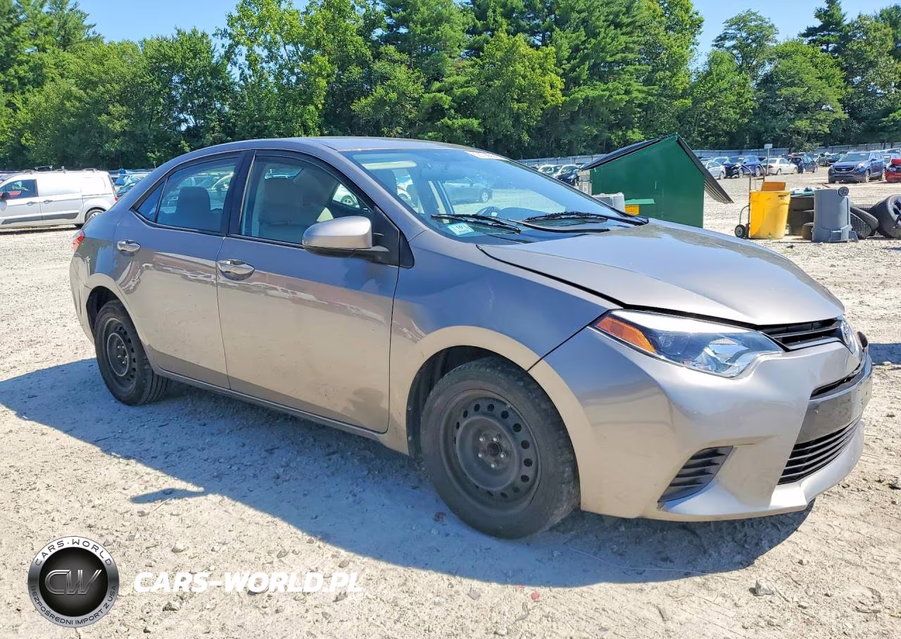 2016 Toyota Corolla Le VIN:2T1BURHE8GC681011 - 4