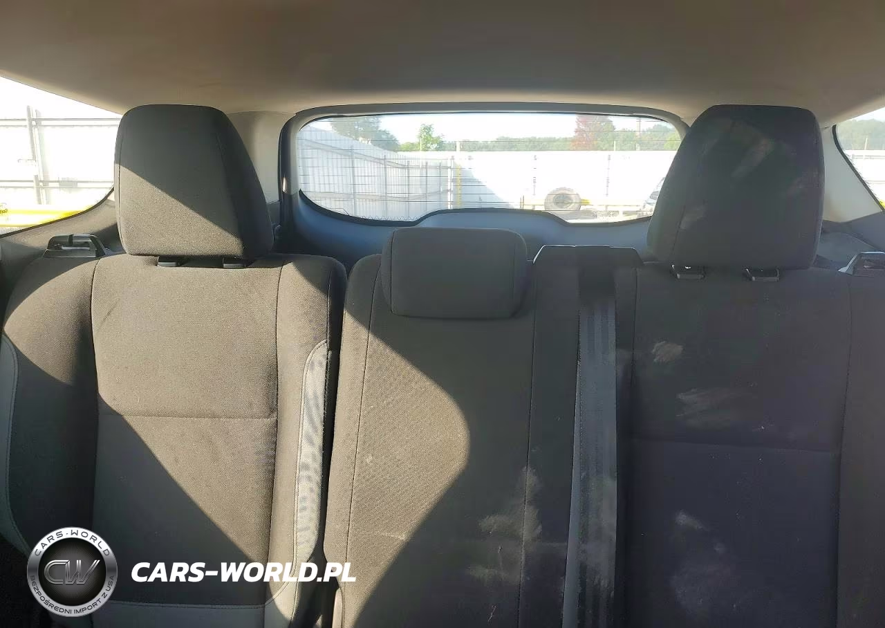 2016 Ford Escape VIN:1FMCU0F70GUC42369 - 10