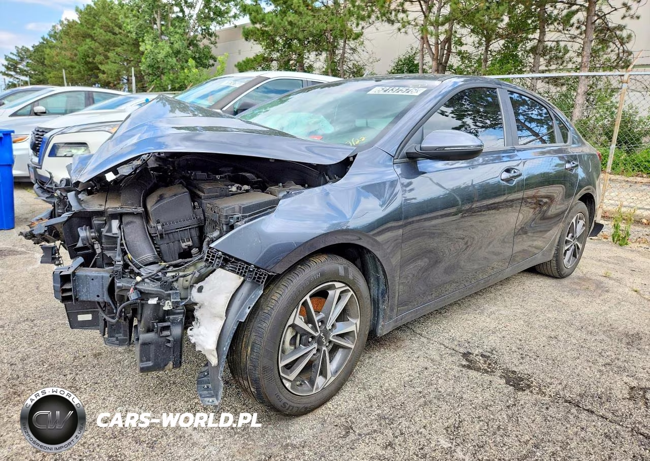 2024 Kia Forte Lxs – zdjęcie 1 z 12