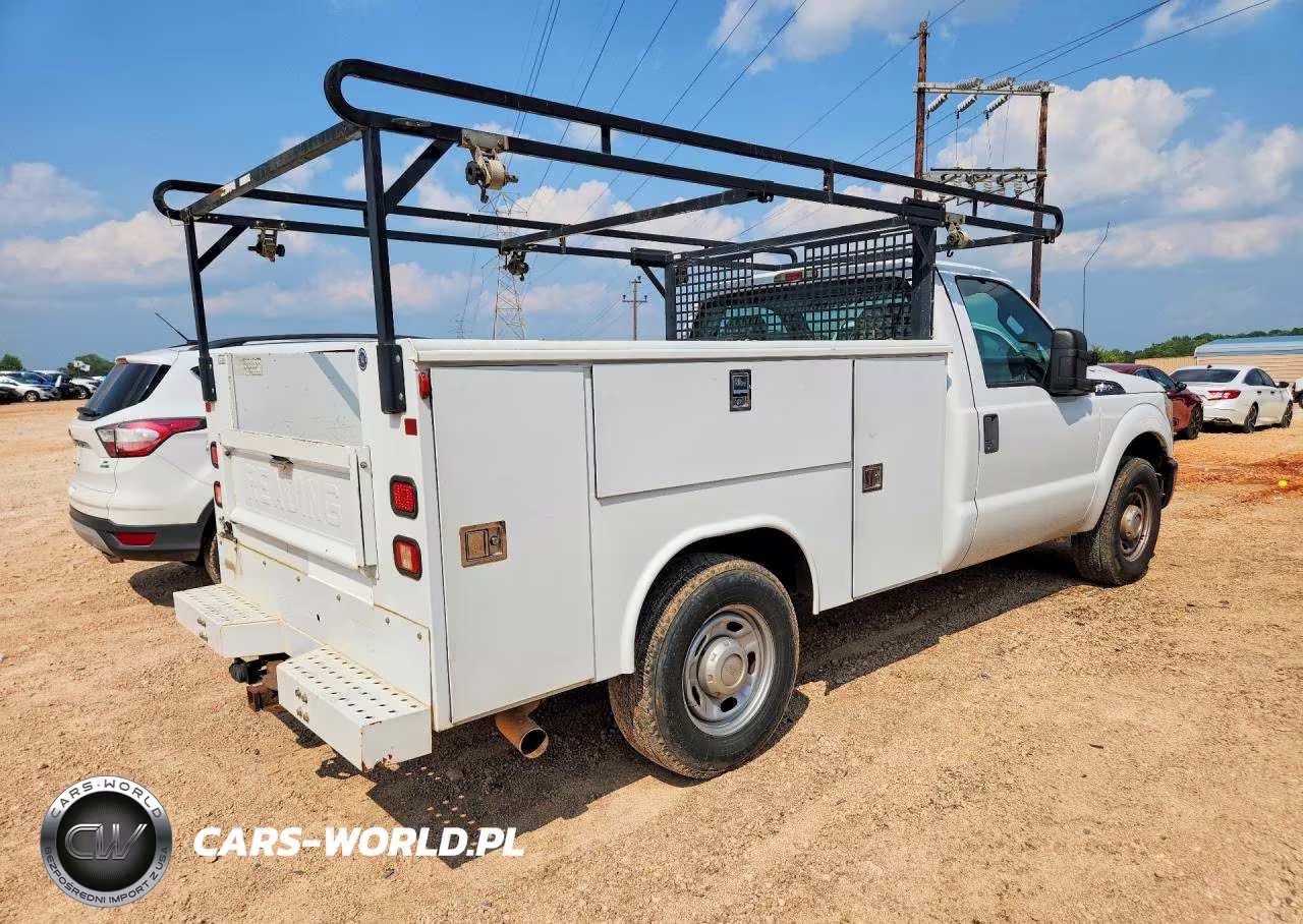 2016 Ford F250 Super Duty VIN:1FTBF2A67GEA17672 - 3