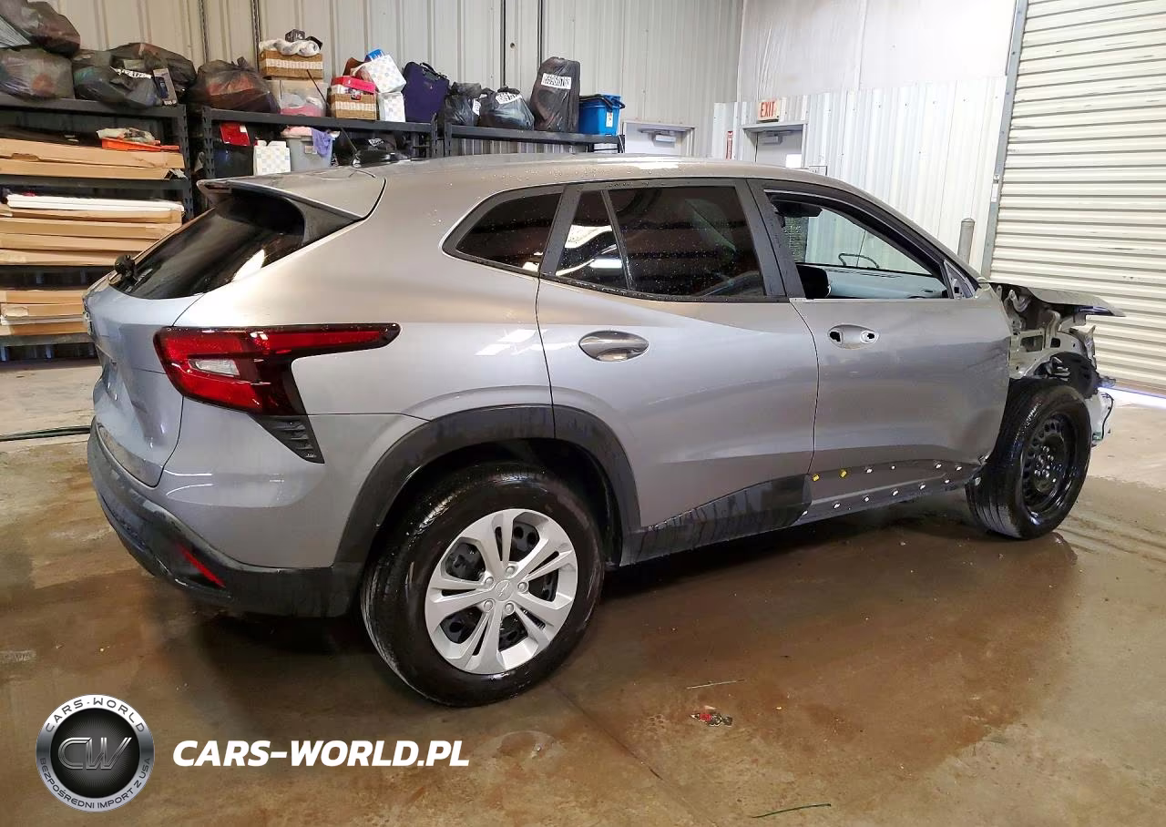 2026 Chevrolet Trax Ls VIN:KL77LFEPXTC101108 - 3