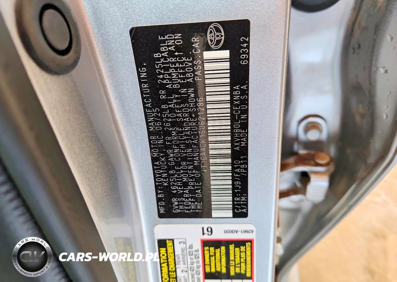 2025 Toyota Camry Le VIN:4T1DAACK1SU621286 - 12