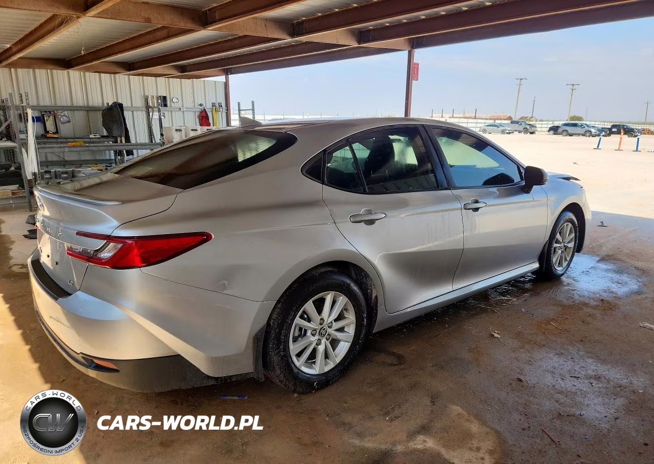 2025 Toyota Camry Le VIN:4T1DAACK1SU621286 - 3