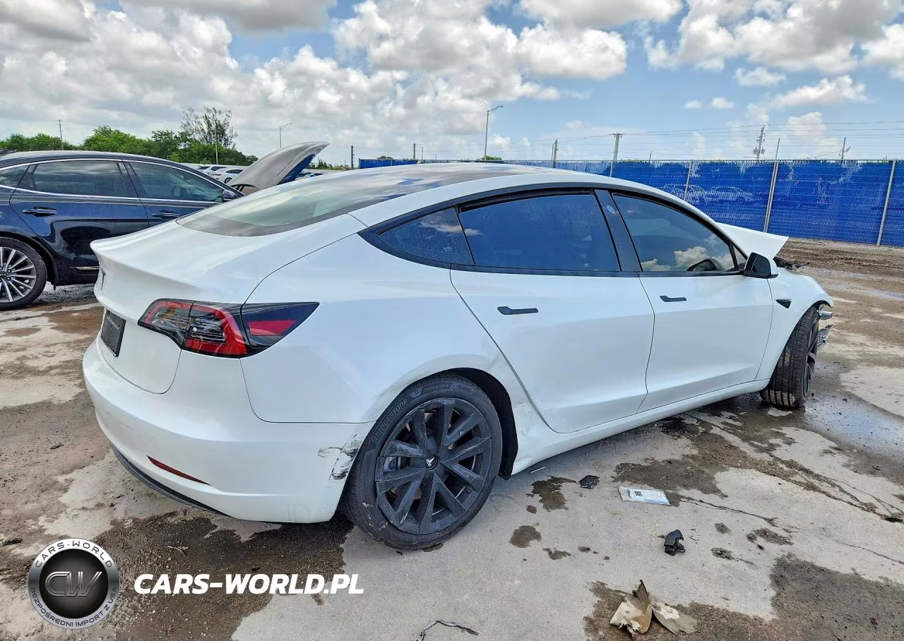 2023 Tesla Model 3 VIN:5YJ3E1EAXPF502807 - 3