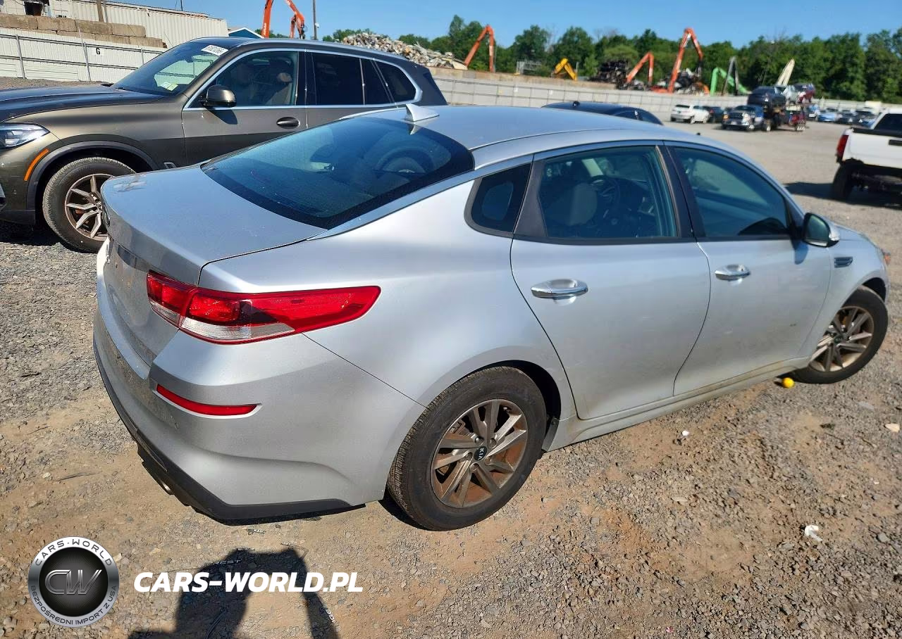2020 Kia Optima Lx VIN:5XXGT4L32LG440369 - 3