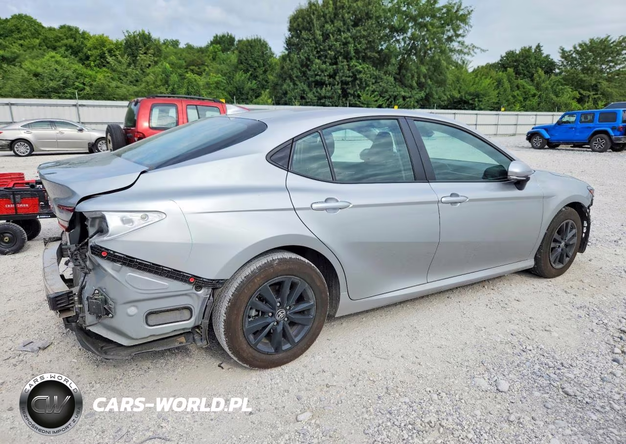 2025 Toyota Camry Le VIN:4T1DAACK5SU139971 - 3