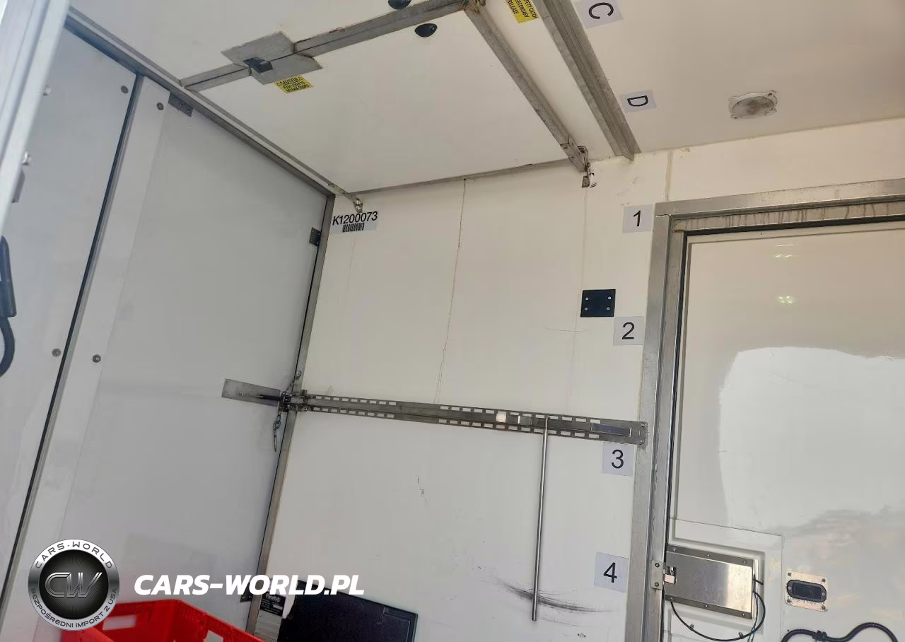 2020 Ford Transit Delivery Truck VIN:1FDBW5Z89LKA95580 - 11