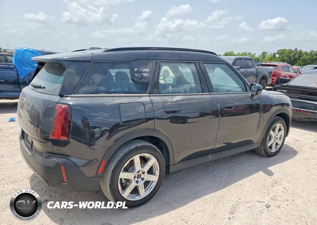 2027 Mini Countryman S All4 VIN:WMZ23GA03V7V53215 - 3