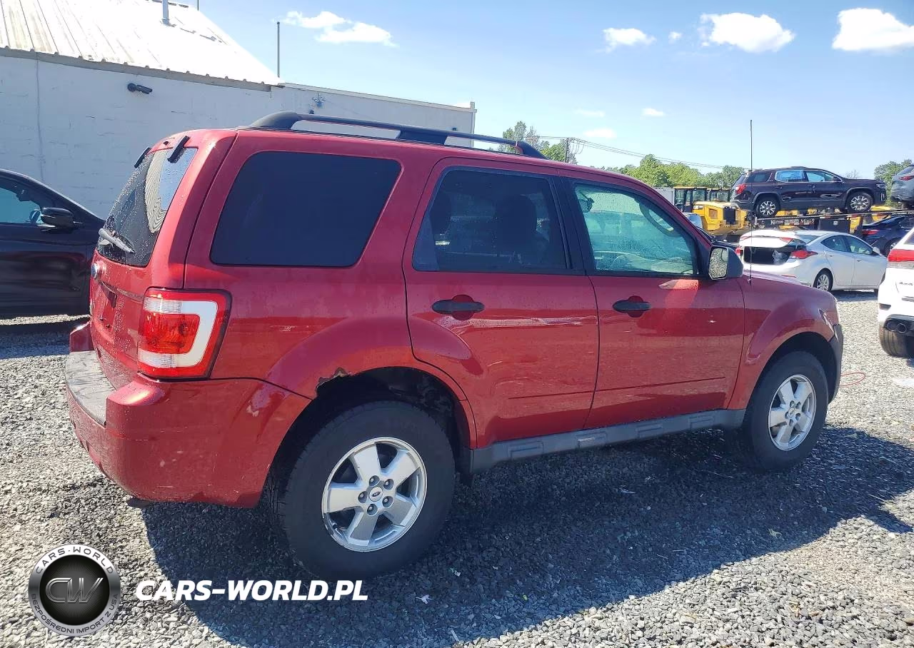 2012 Ford Escape Xlt VIN:1FMCU0D71CKB82255 - 3