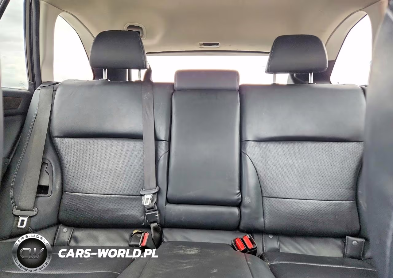 2019 Subaru Outback 3.6R Limited VIN:4S4BSENCXK3221752 - 10