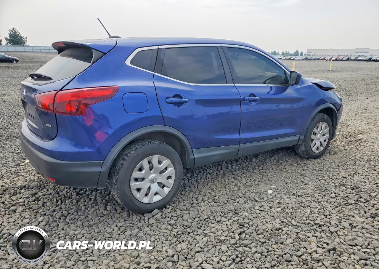 2019 Nissan Rogue Sport S VIN:JN1BJ1CR1KW311042 - 3