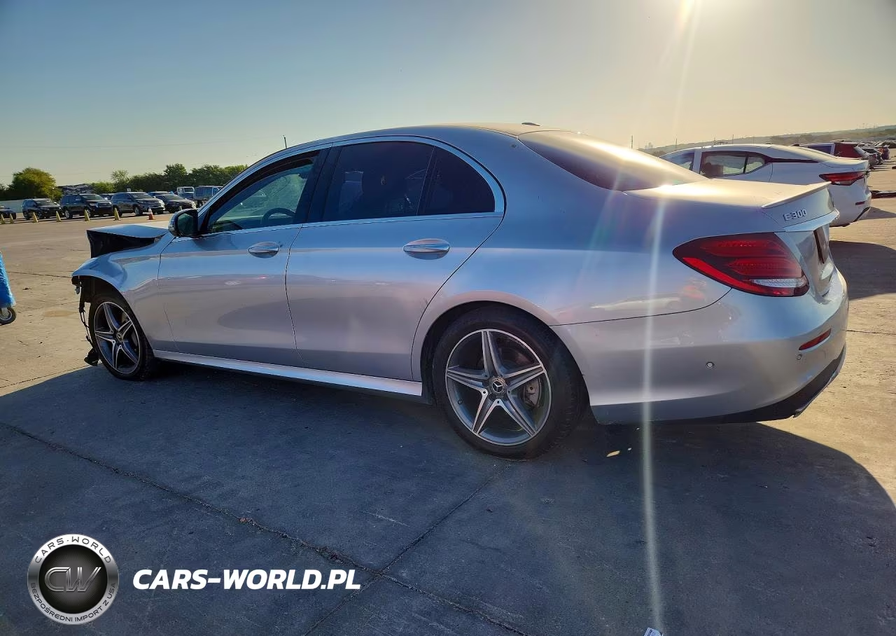 2018 Mercedes-Benz E 300 VIN:WDDZF4JB1JA319812 - 2