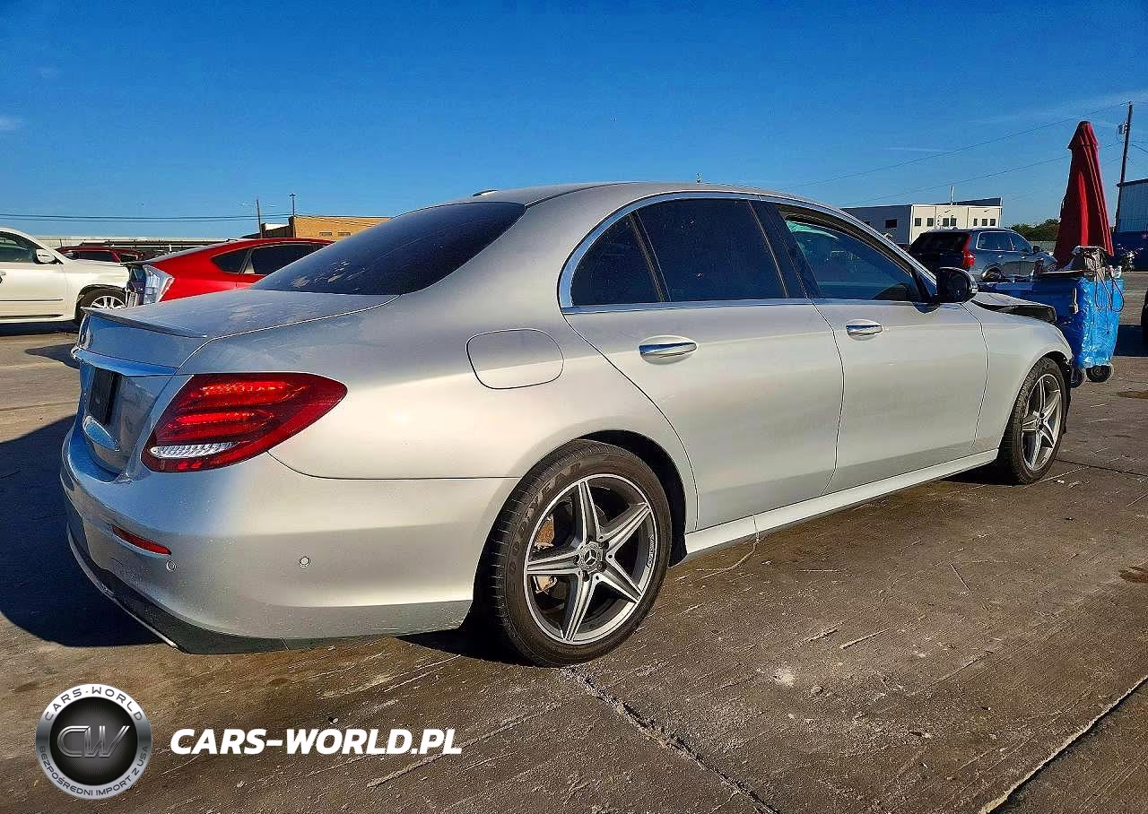 2018 Mercedes-Benz E 300 VIN:WDDZF4JB1JA319812 - 3