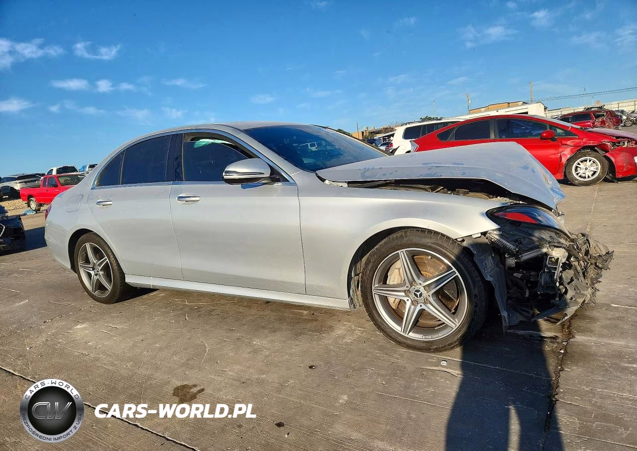 2018 Mercedes-Benz E 300 VIN:WDDZF4JB1JA319812 - 4