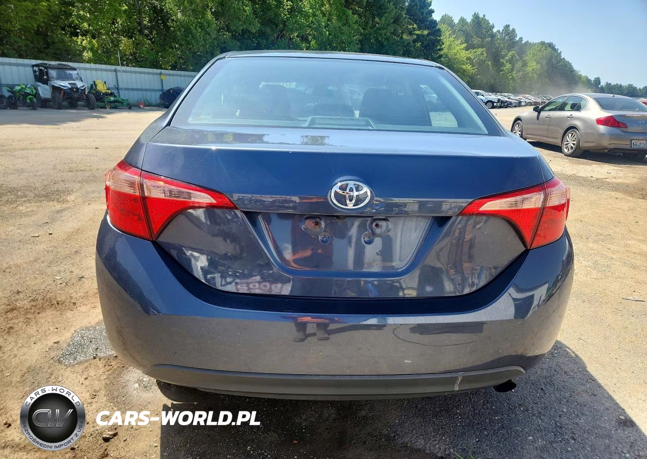 2019 Toyota Corolla Le VIN:2T1BURHE8KC167104 - 6