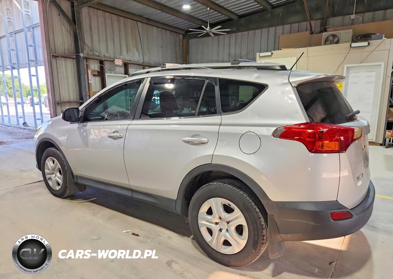 2015 Toyota Rav4 Le VIN:JTMBFREV5FJ037158 - 2