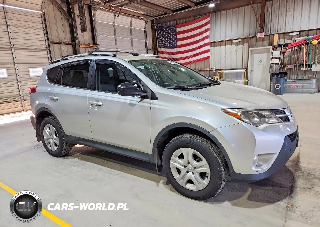 2015 Toyota Rav4 Le VIN:JTMBFREV5FJ037158 - 4