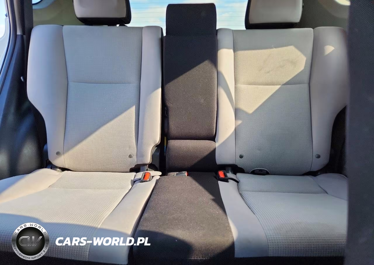 2017 Toyota Rav4 Xle VIN:JTMRFREV9HJ117256 - 10