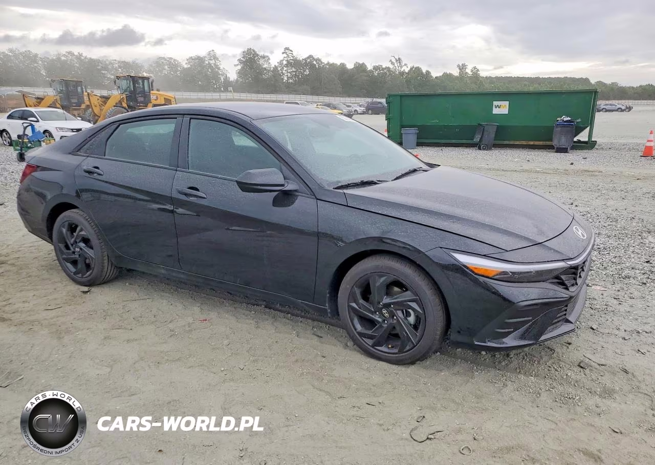 2026 Hyundai Elantra Sel Sport VIN:KMHLM4DG6TU232157 - 4