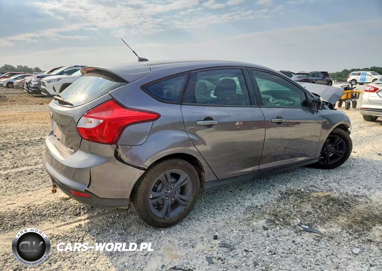 2013 Ford Focus Se VIN:1FADP3K27DL258958 - 3