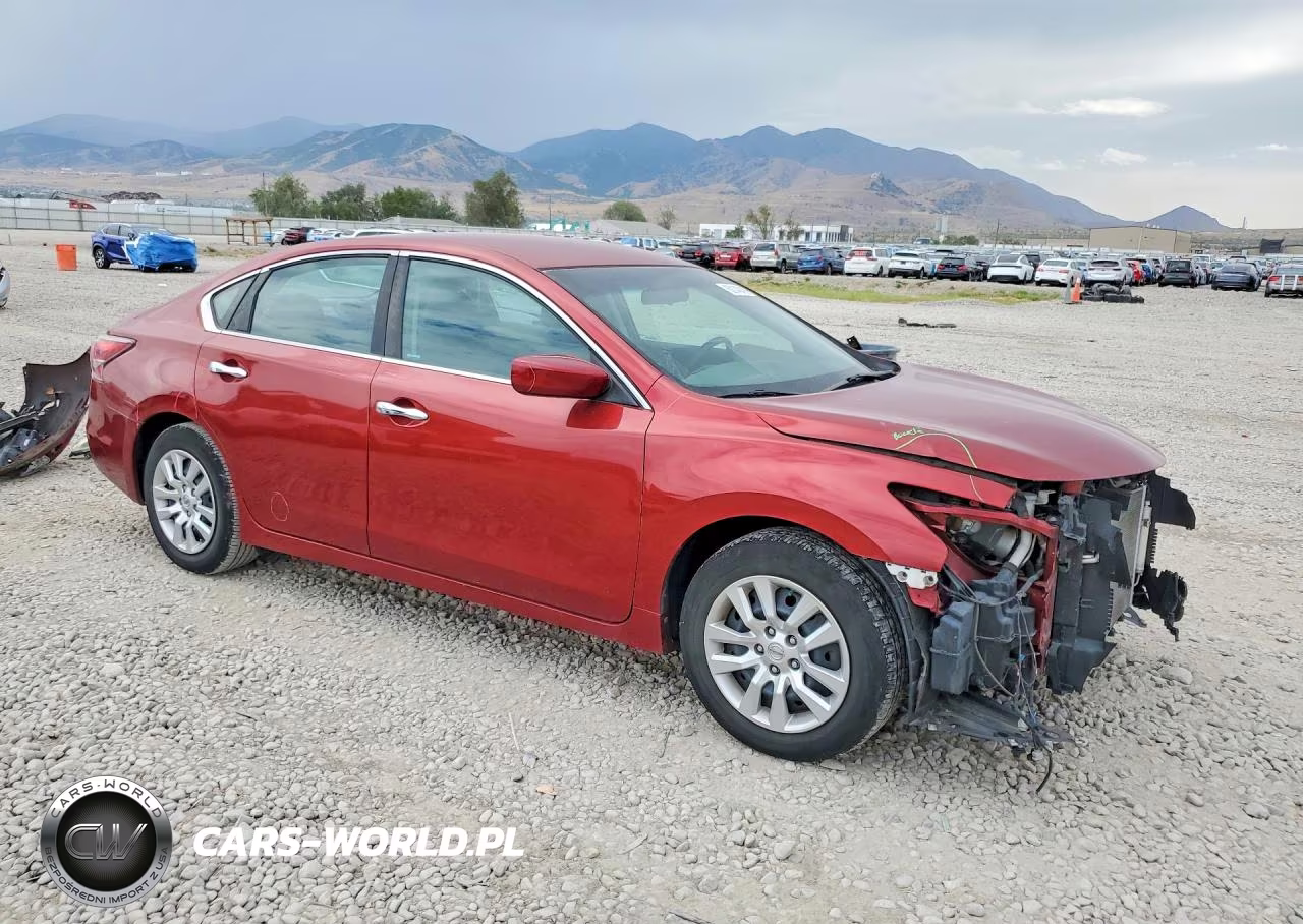 2015 Nissan Altima 2.5 S VIN:1N4AL3AP6FC251014 - 4