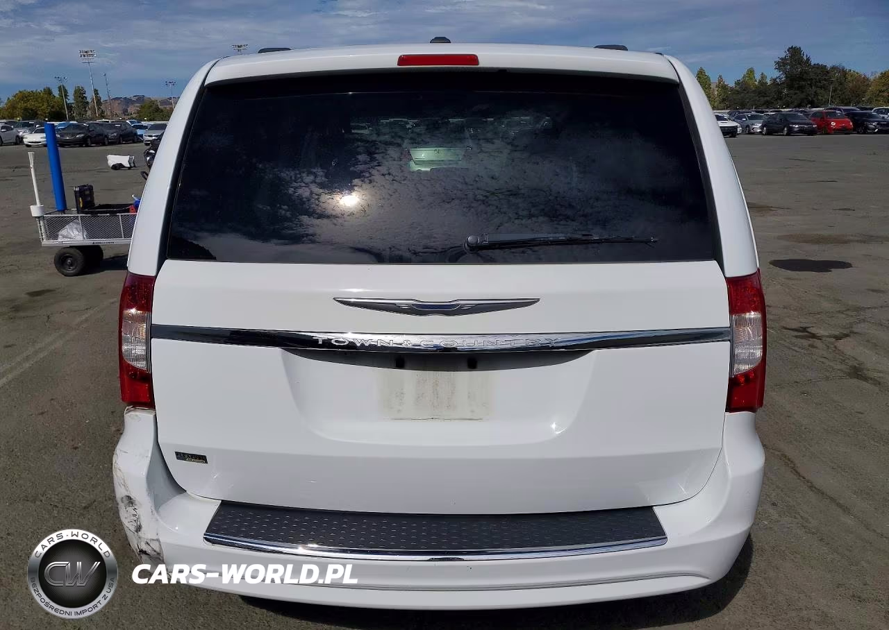2014 Chrysler Town & Country Touring VIN:2C4RC1BG8ER474466 - 6