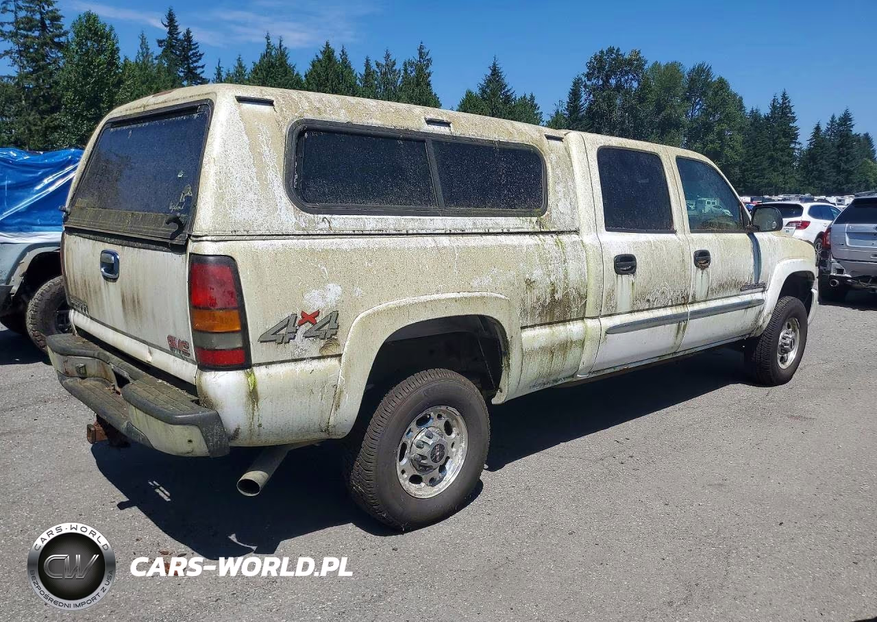 2004 GMC Sierra K2500 Heavy Duty VIN:1GTHK23U84F259216 - 3