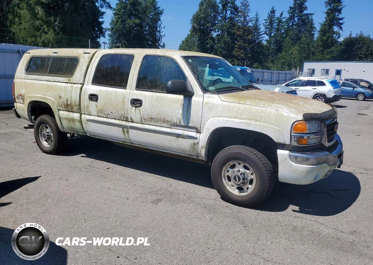 2004 GMC Sierra K2500 Heavy Duty VIN:1GTHK23U84F259216 - 4