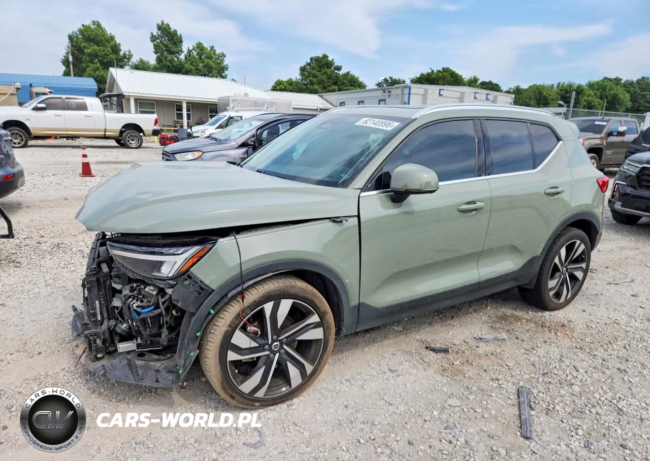 2023 Volvo Xc40 Plus – zdjęcie 1 z 14