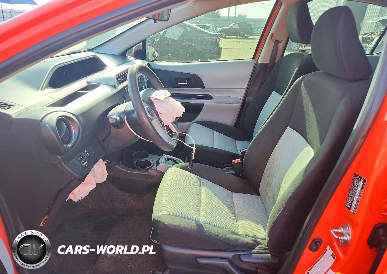 2012 Toyota Prius C Three VIN:JTDKDTB37C1005765 - 7