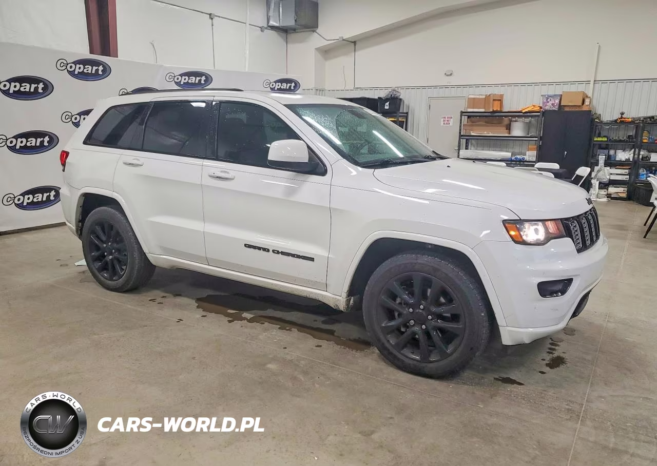 2019 Jeep Grand Cherokee Laredo VIN:1C4RJEAG8KC544017 - 4
