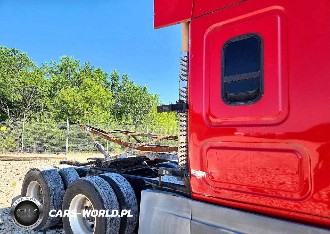 2017 Freightliner Cascadia 125 VIN:3AKJGLDR2HSHF4212 - 14