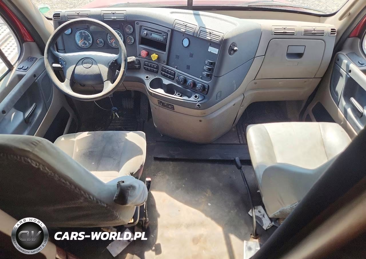 2017 Freightliner Cascadia 125 VIN:3AKJGLDR2HSHF4212 - 8