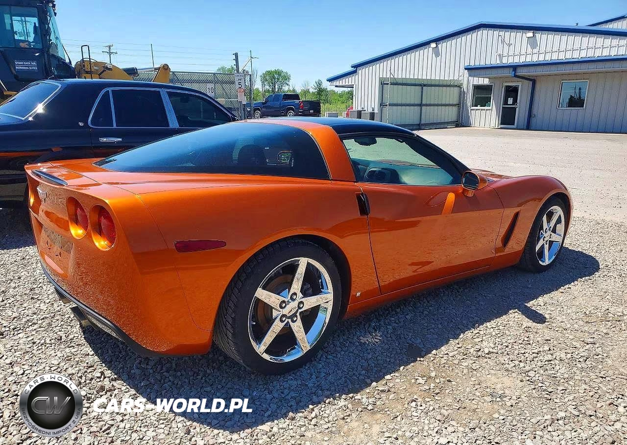 2007 Chevrolet Corvette VIN:1G1YY26UX75104924 - 3