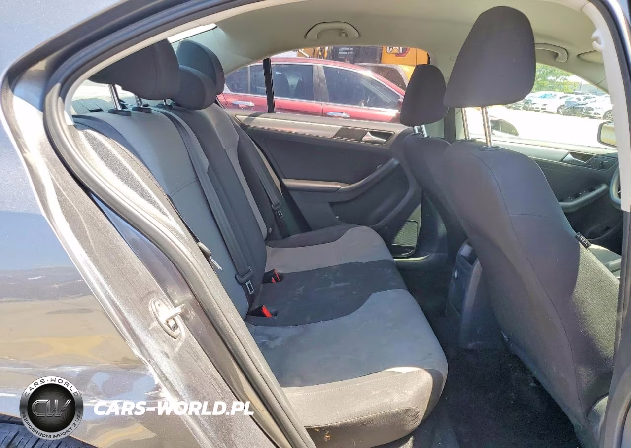 2018 Volkswagen Jetta S VIN:3VW2B7AJ9JM220686 - 10