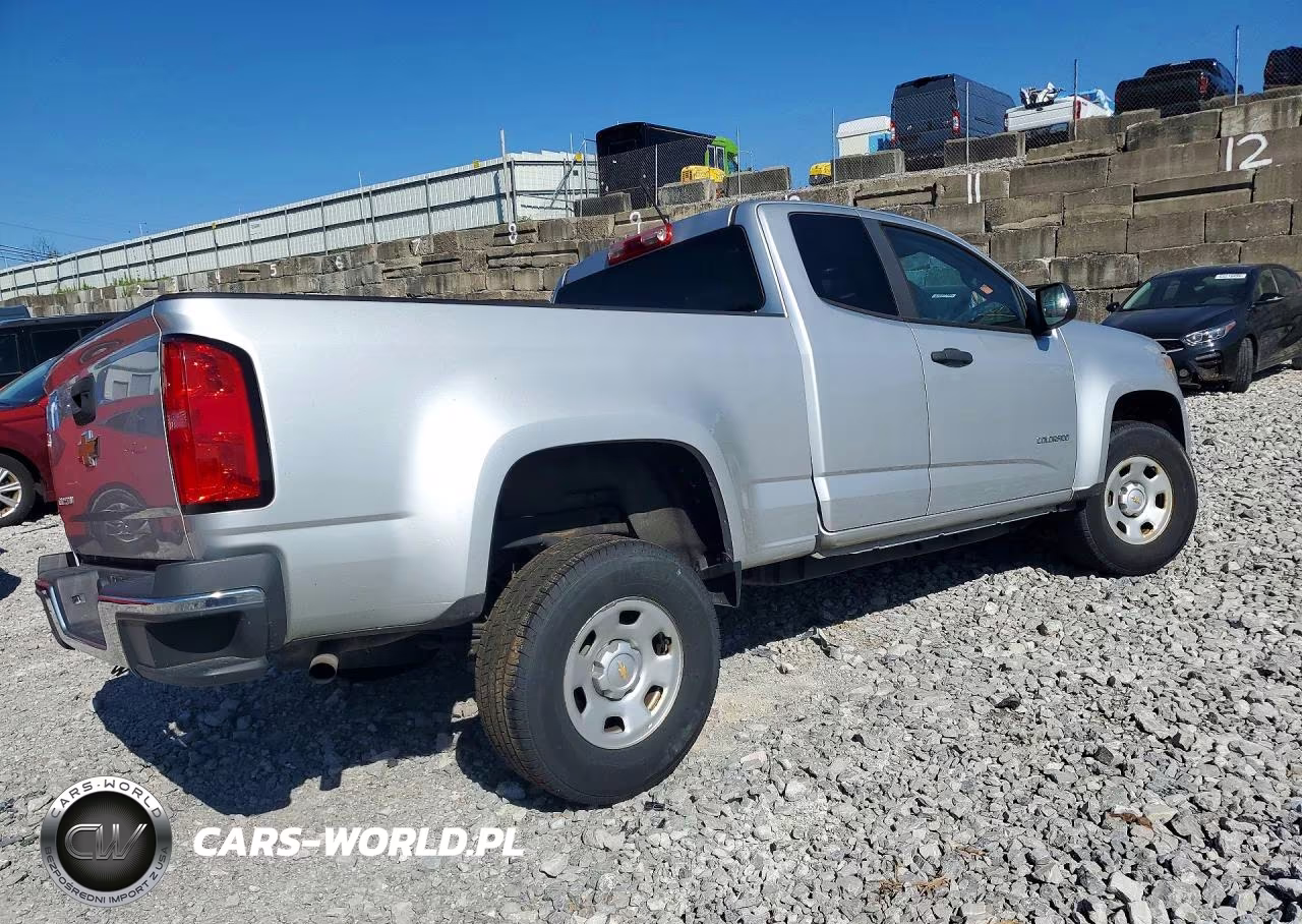 2018 Chevrolet Colorado VIN:1GCHSBEA2J1225090 - 3