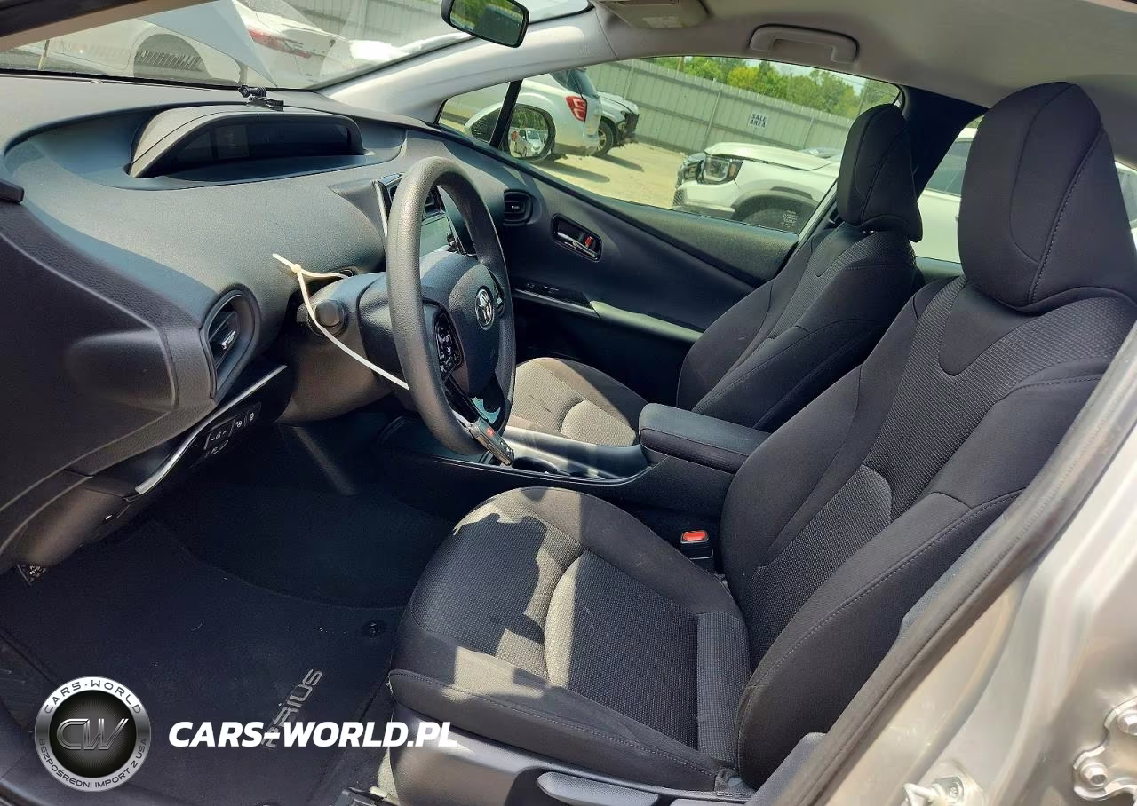2020 Toyota Prius Le VIN:JTDKARFU3L3114498 - 7