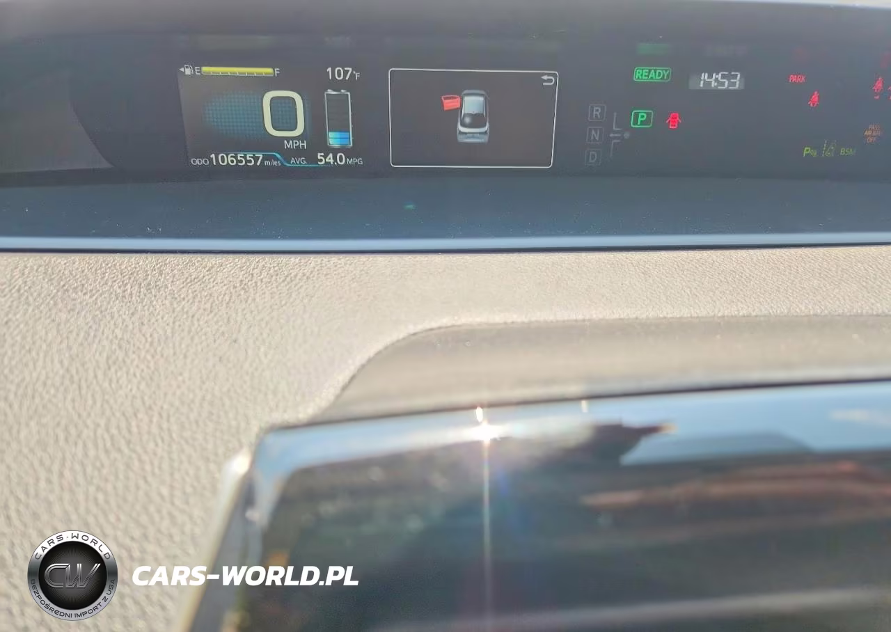 2020 Toyota Prius Le VIN:JTDKARFU3L3114498 - 9