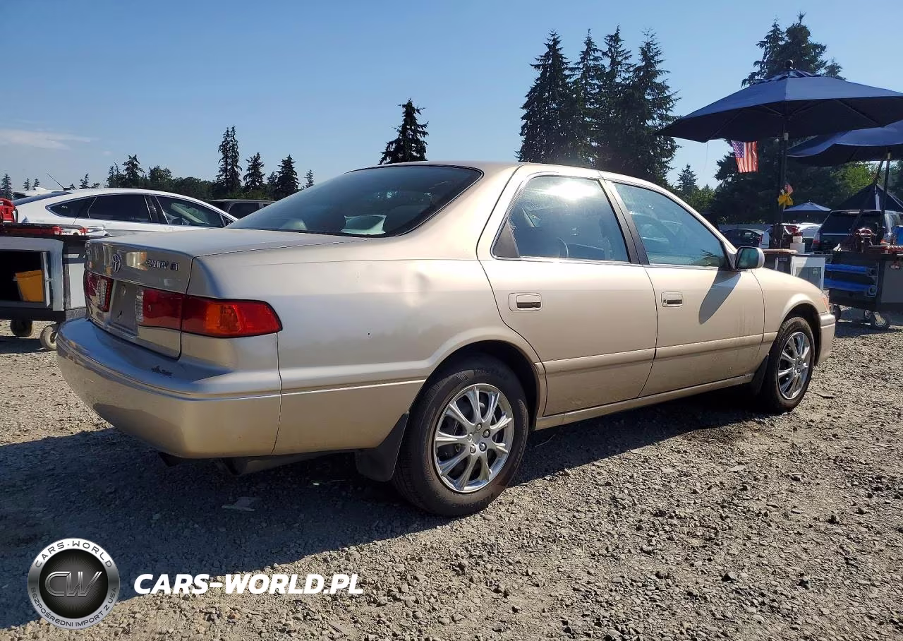 2000 Toyota Camry Le VIN:JT2BG22K3Y0530496 - 3