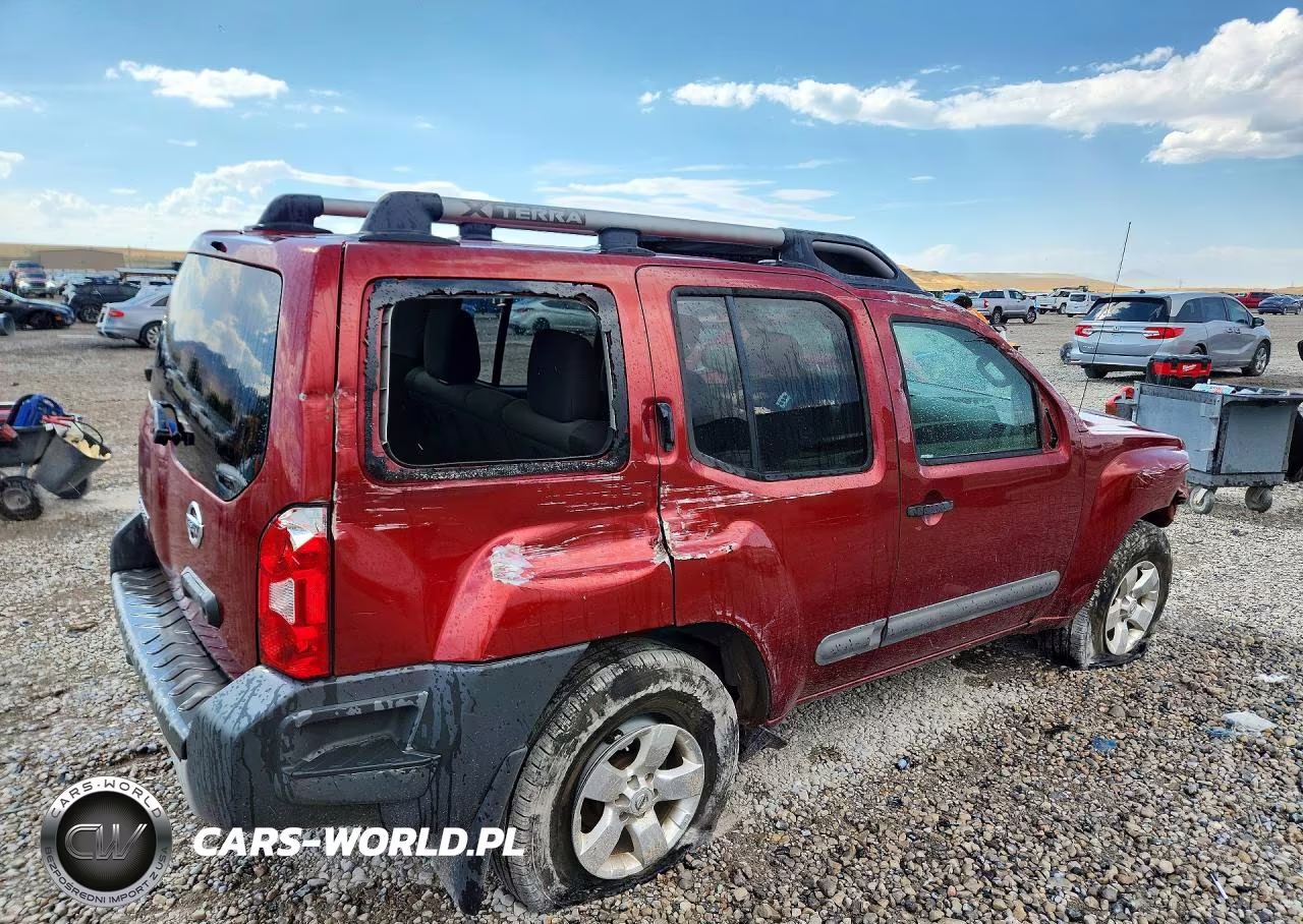 2013 Nissan Xterra X VIN:5N1AN0NW6DN812443 - 3